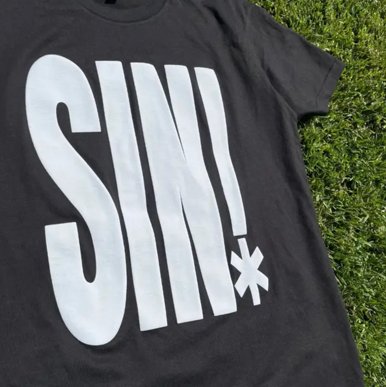 SIN! TEE